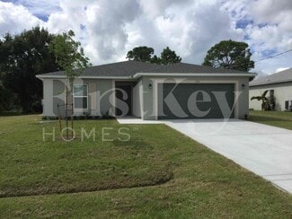 Building Photo - 490 SW Dagget Ave