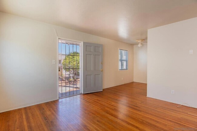 Foto del edificio - 4522 52nd St