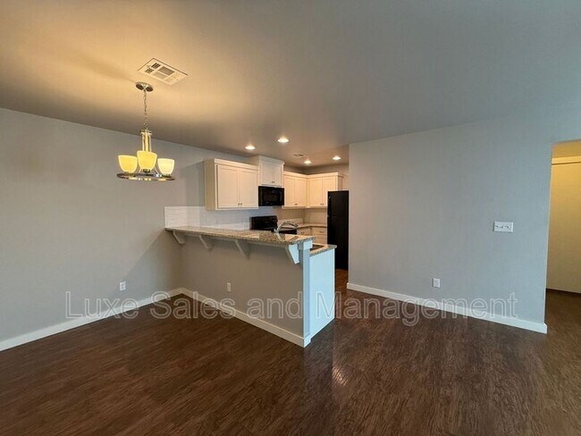 Building Photo - 1403 MacAlpine St