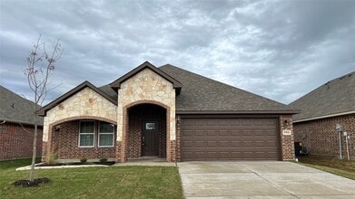 Building Photo - 906 Hardaway Ln