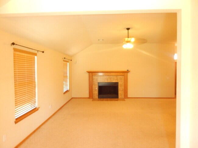 Foto del edificio - Great Home in Edmond School District + Ref...
