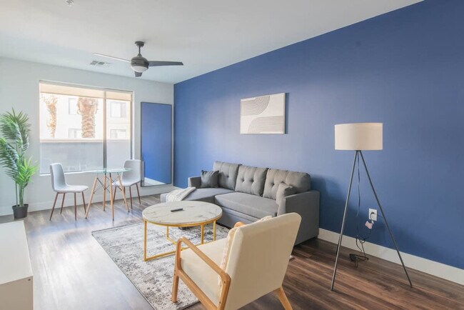 Foto del edificio - 701 W Rio Salado Pkwy