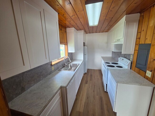 Foto del edificio - 252 Bayview Blvd