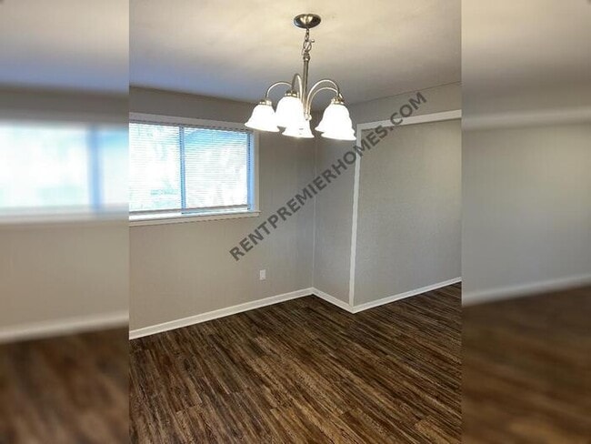 Building Photo - 3627 Tuscany Dr
