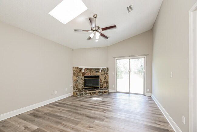 Foto del edificio - 2658 Malibu Cir