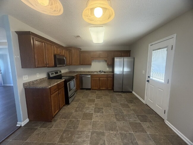 Building Photo - Home for Rent