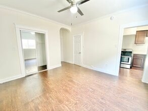 Building Photo - 4348 Lockwood Ave