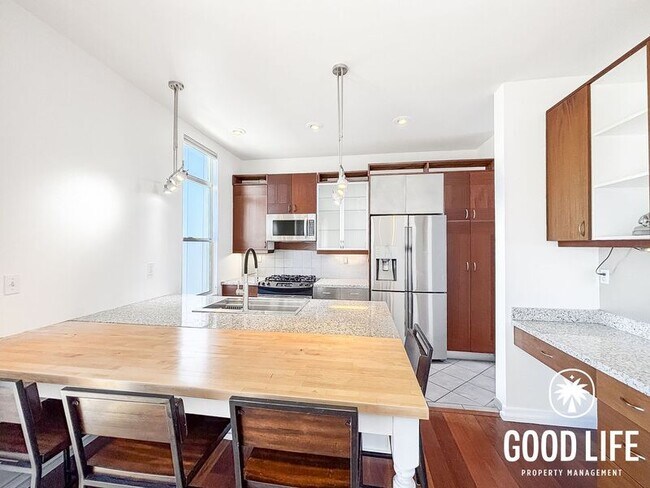 Foto del edificio - 4032 Hamilton St
