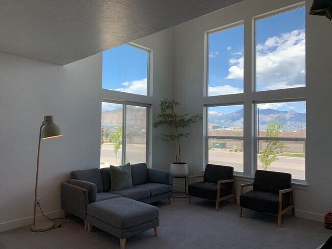 Building Photo - 3628 W 2330 N