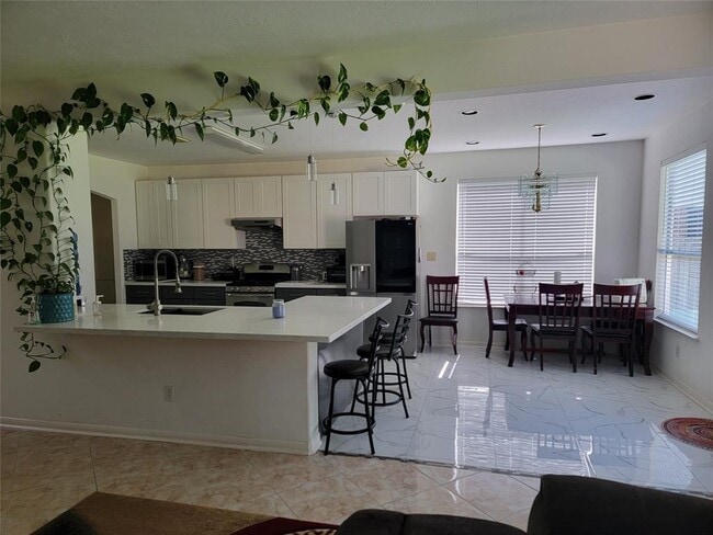 Building Photo - 15523 Seminole Canyon Dr