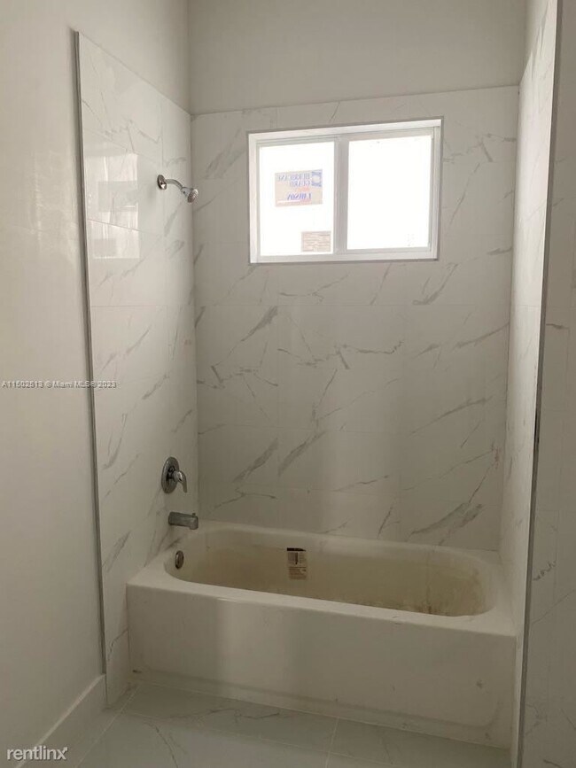 Foto del edificio - 4 br, 2.5 bath House - 27561 SW 162nd Ct #...