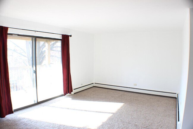 Foto del edificio - 801 S Dwyer Ave