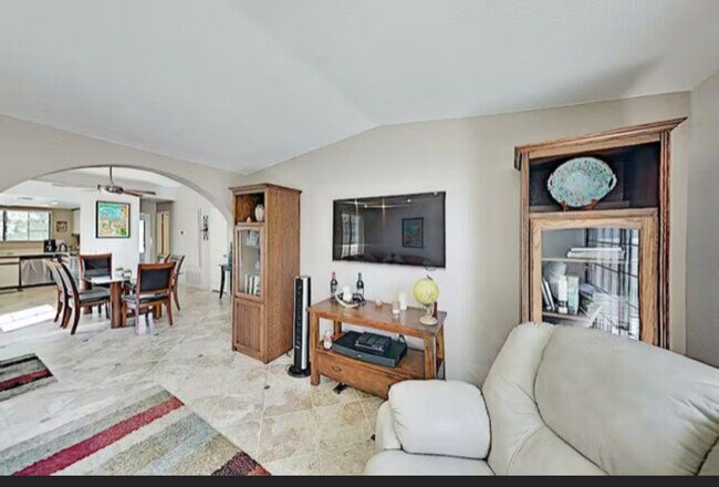 Living Room - 505 S Farrell Dr