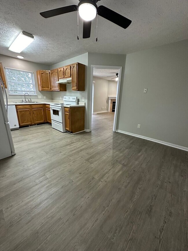 Building Photo - 2810 Duroc Dr