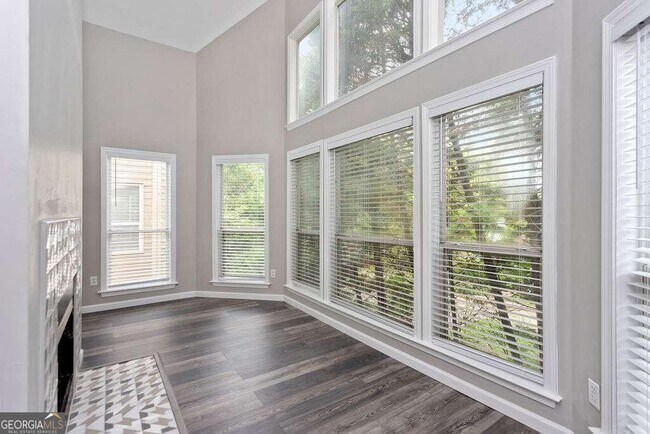 Foto del edificio - 133 McGill Park Ave NE