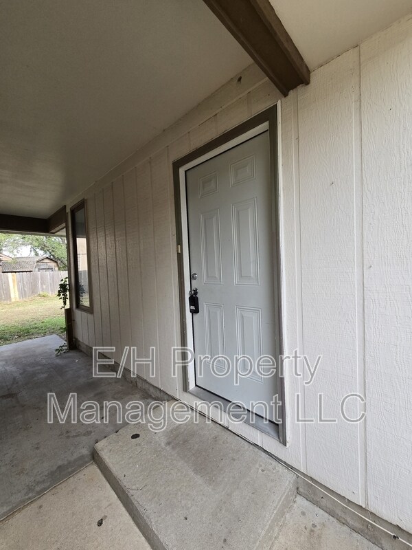 Foto del edificio - 1527 N Smith Cir