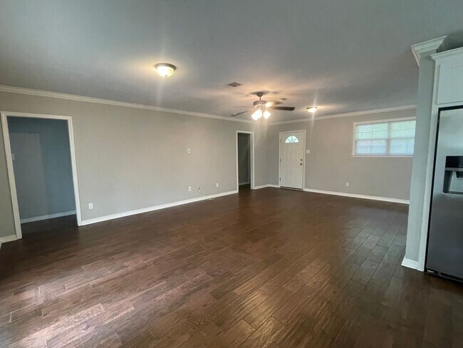 Foto del edificio - Broadmoor Gem! Come See Today!