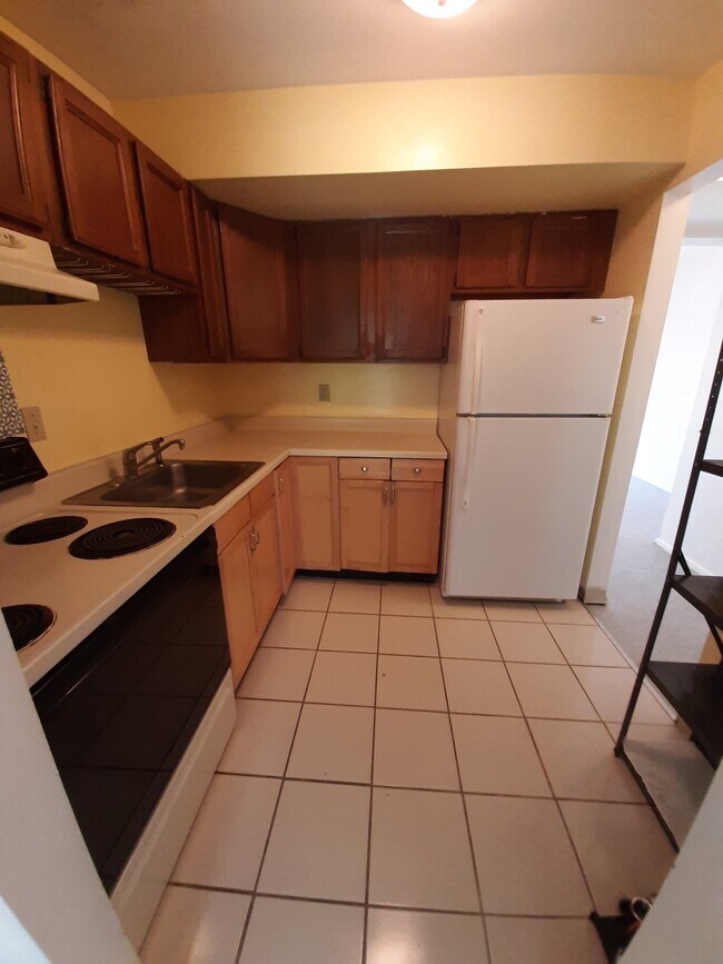 Foto del edificio - 3627 Kenbrooke Ct
