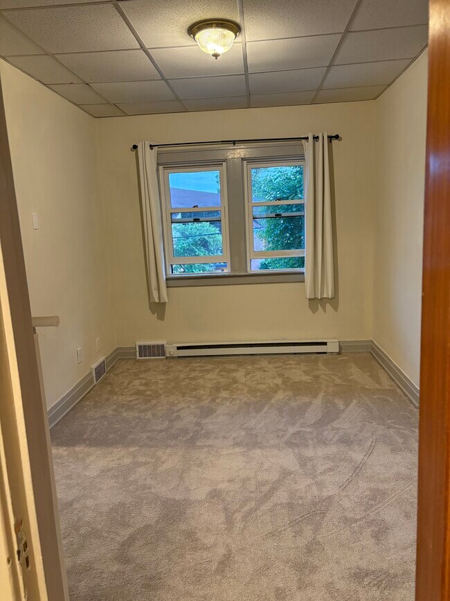 Foto del edificio - 7909 Harwood Ave