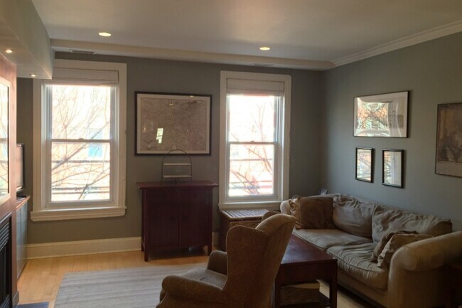 Sala de estar - 2012 Bainbridge St