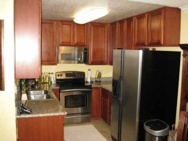 Building Photo - 2BR 2BA Fairmont District Condo-Gated-Stai...