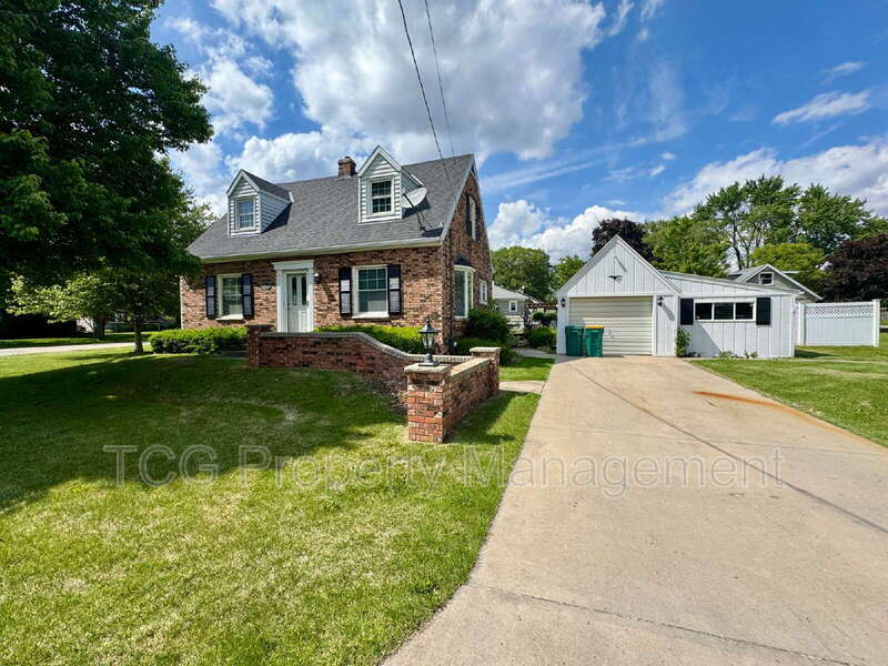 Primary Photo - 512 W Stanton St