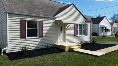 Building Photo - 519 Forest-Hill Dr