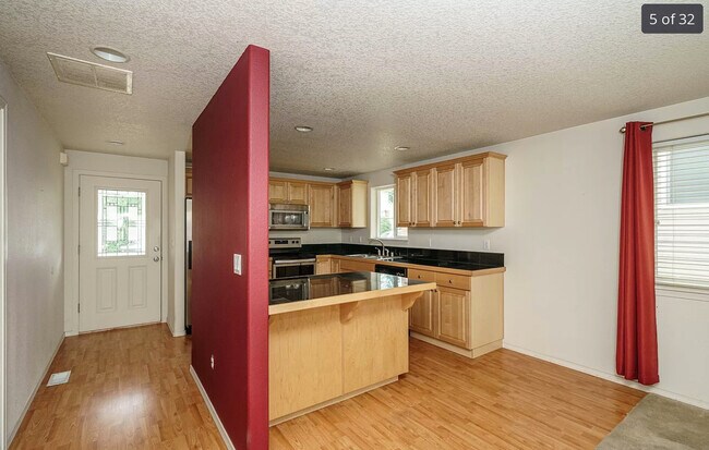 Photo - 8114 NE 37th Ave Townhome