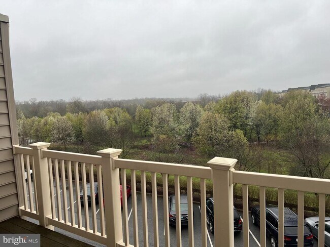 Foto del edificio - 1822 Wheyfield Dr