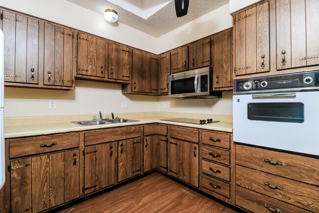 Foto del edificio - 3303 Kingsley Dr