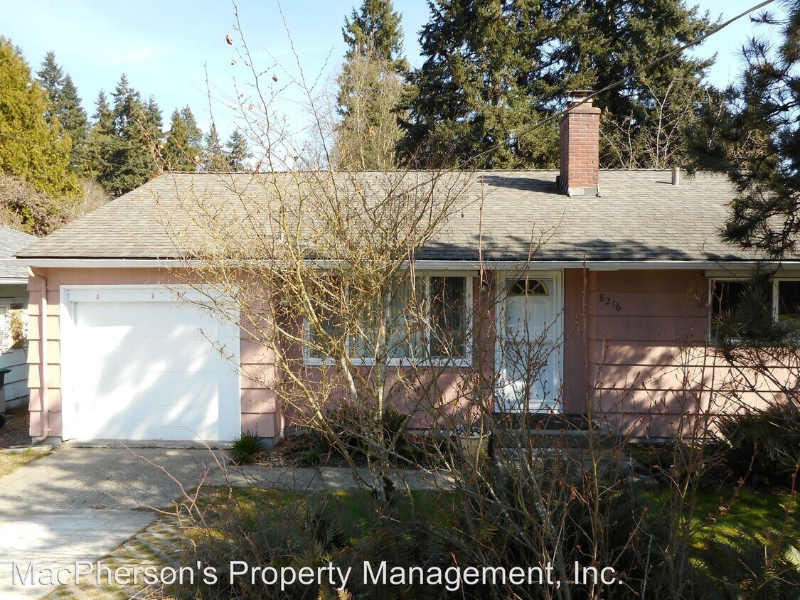 3 br, 1 bath House 8216 Ravenna Ave NE House Rental in Seattle, WA