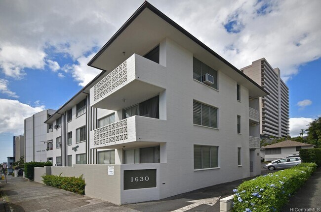 Building Photo - 1630 Kewalo St