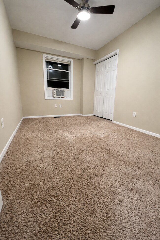 Foto del edificio - 629 Oak St SE