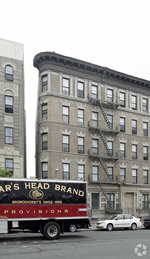 Foto principal - 641 E 169th St