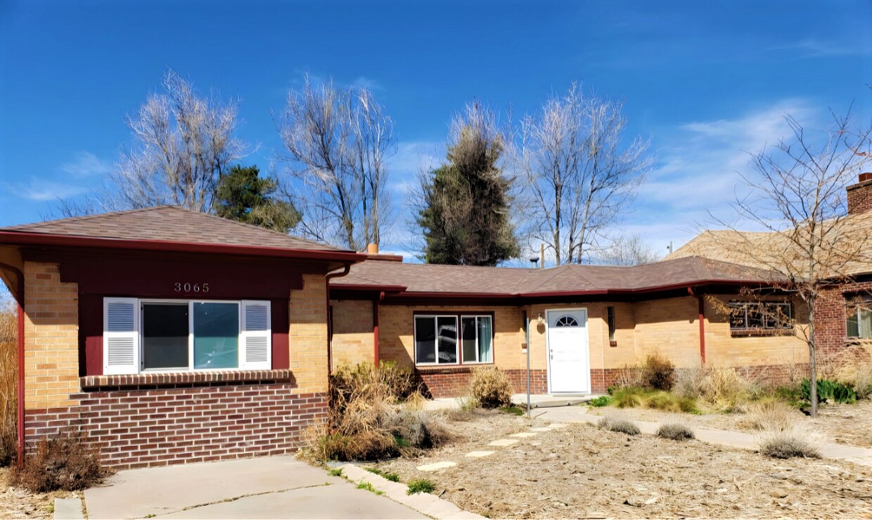 Foto principal - Fantastic Home in City Park North - Has it...