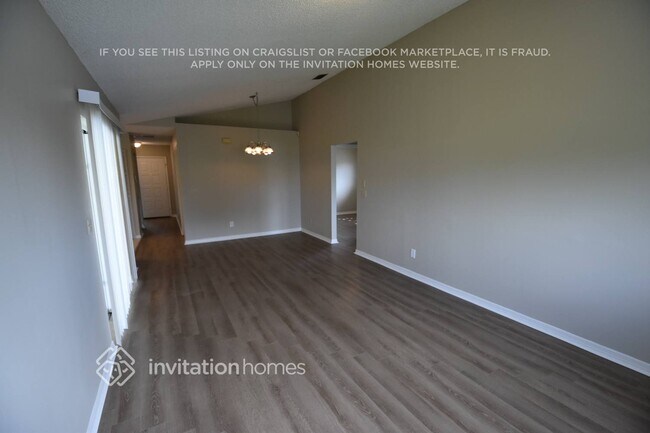 Foto del edificio - 7115 Queen Palm Cir