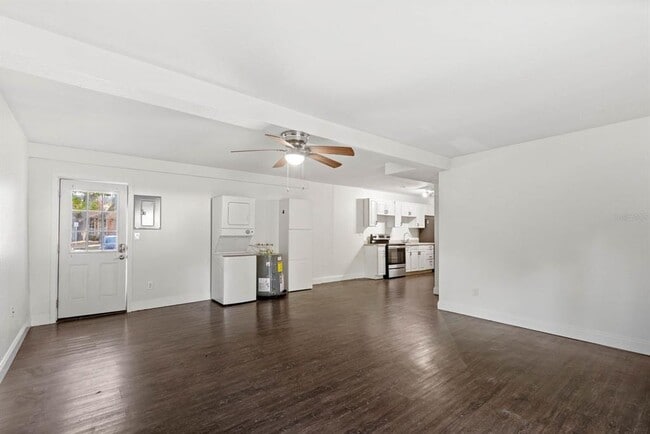 Foto del edificio - 1918 S Ferncreek Ave