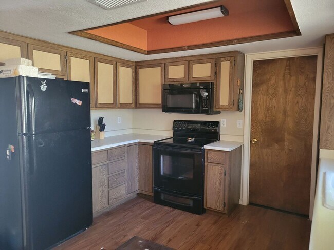 Foto del edificio - Long Term Furnished Home