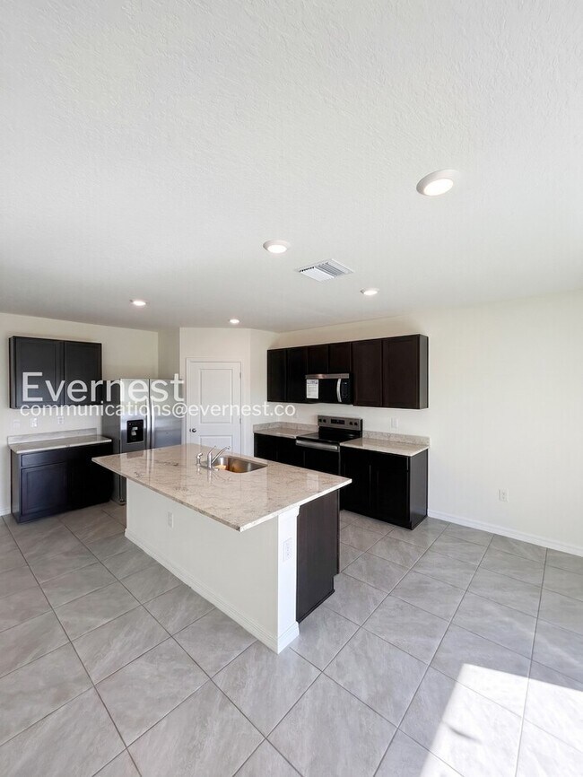 Foto del edificio - 8332 Juning Cove