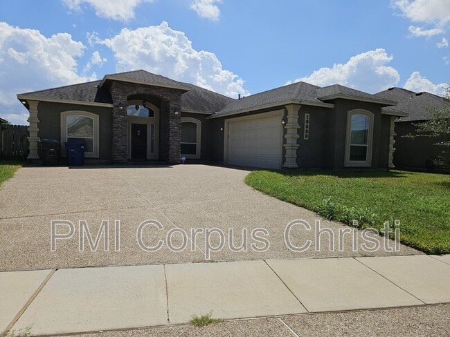 Building Photo - 10325 Beverly Hills Dr