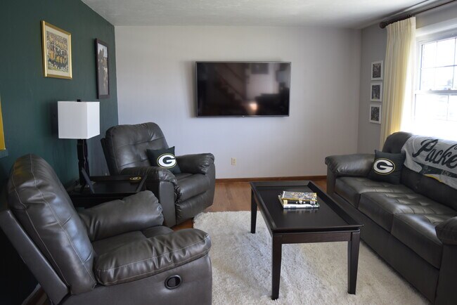 Living room - 2234 S Oneida St