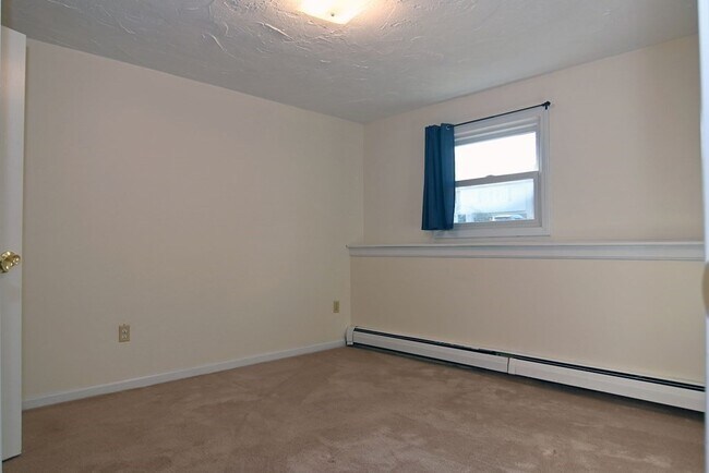 Foto del edificio - 12 Sunnyside Ave