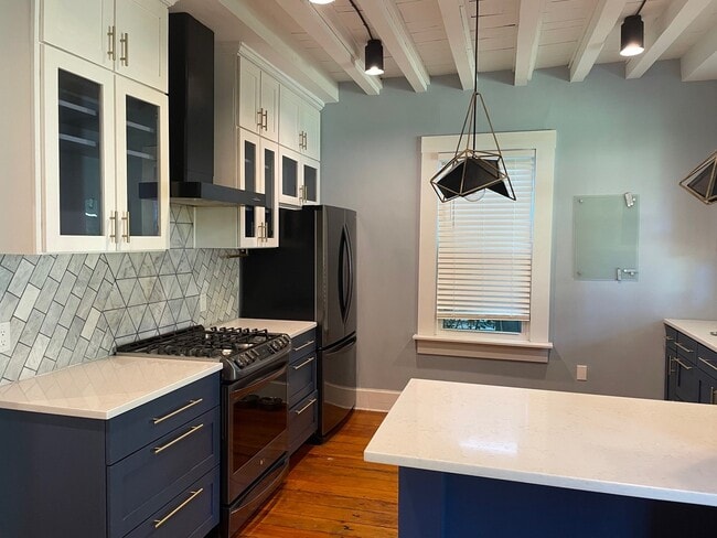 Foto del edificio - 946 Hunter Ave