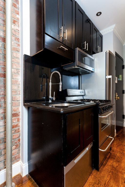 Foto del edificio - 314 E 106th St