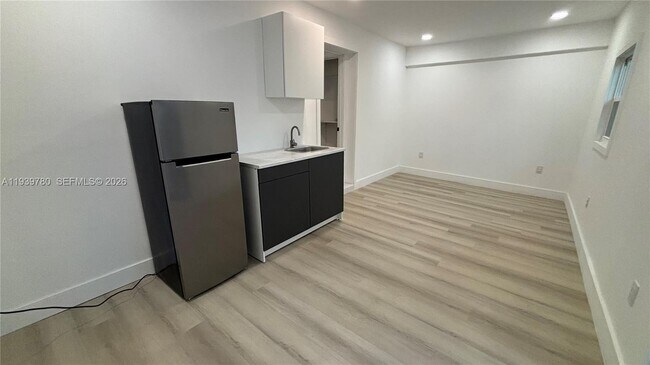 Foto del edificio - 1201 NW 79th Way