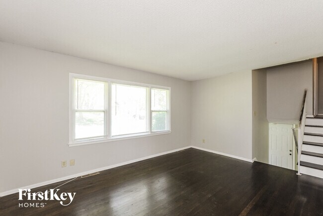 Foto del edificio - 8403 E 92nd St