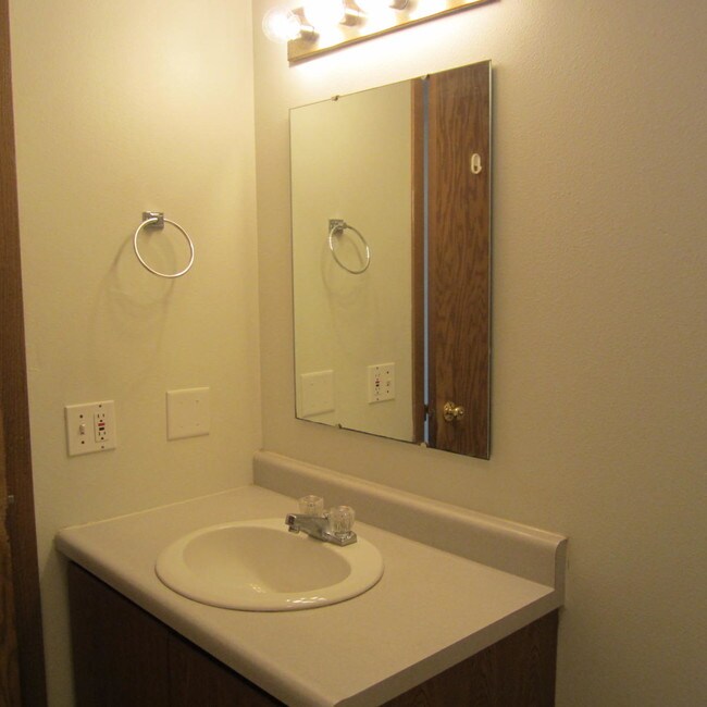 Building Photo - Lucas Street 4-Plex