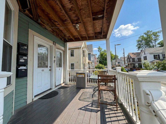 Building Photo - 44 Tuttle St