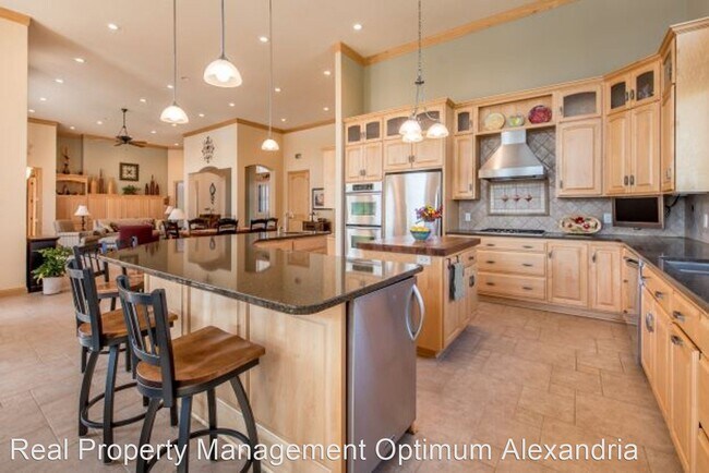 Building Photo - 3 br, 3.5 bath House - 7233 CR 11 NW
