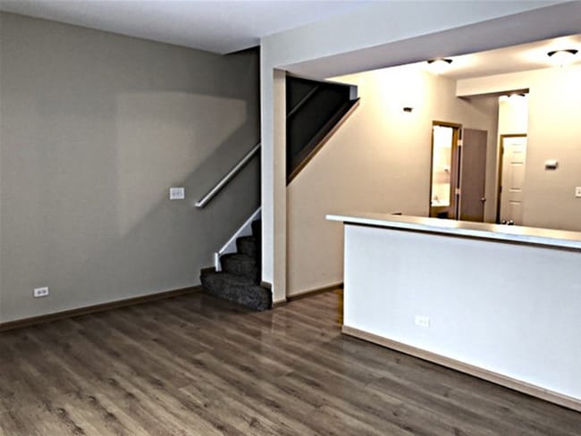 Foto del edificio - 2291 Flagstone Ln